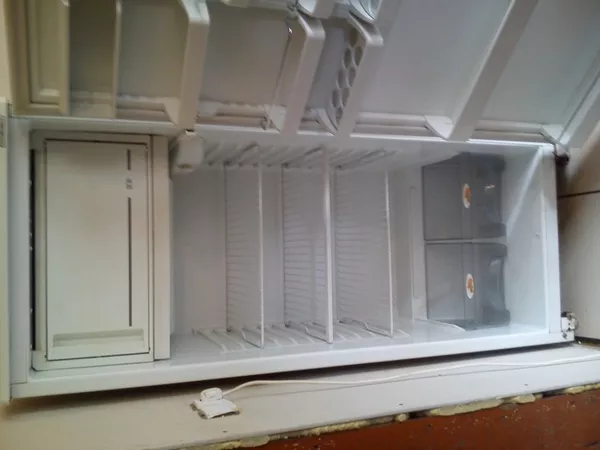 Продам холодильник для дачи